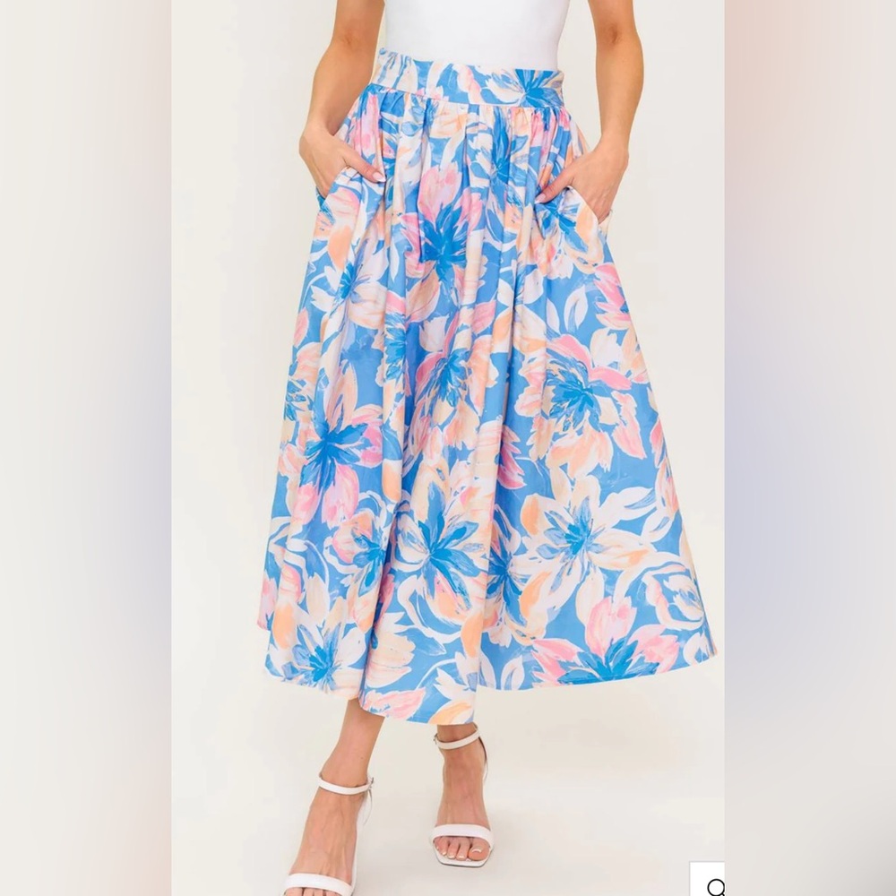 SUMMER HARMONY TIE TOP &
SKIRT SET - POWDER BLUE NWT - Picture 4 of 7
